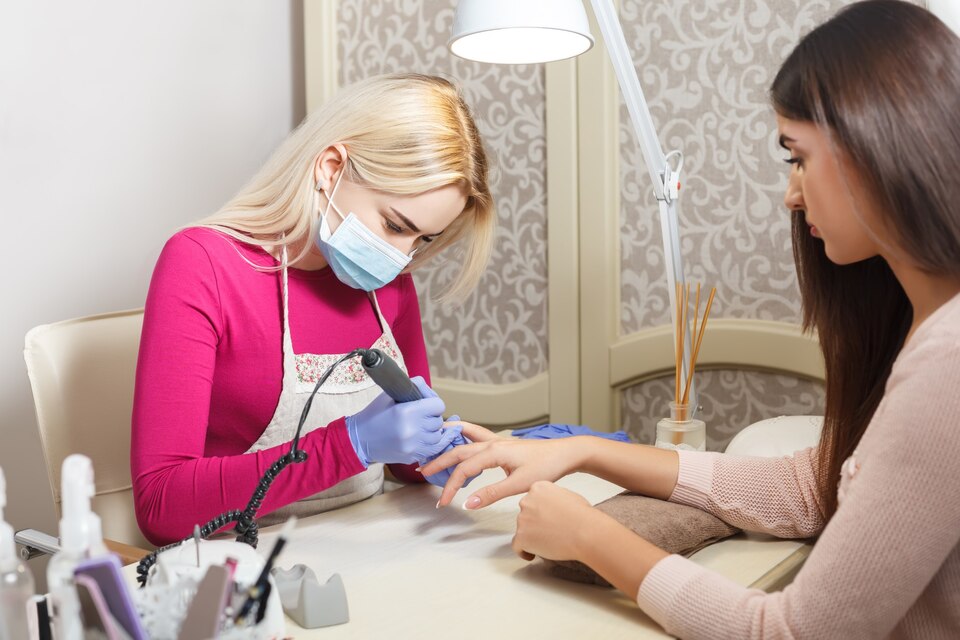 Gölhisar Manikürcü